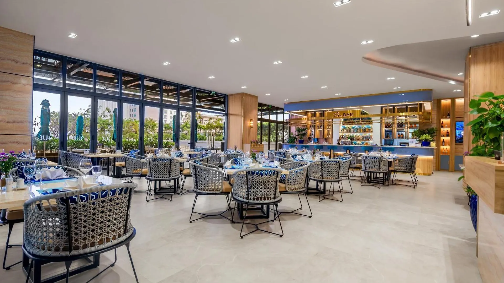 Tui Blue Nha Trang Aparthotel 5*,